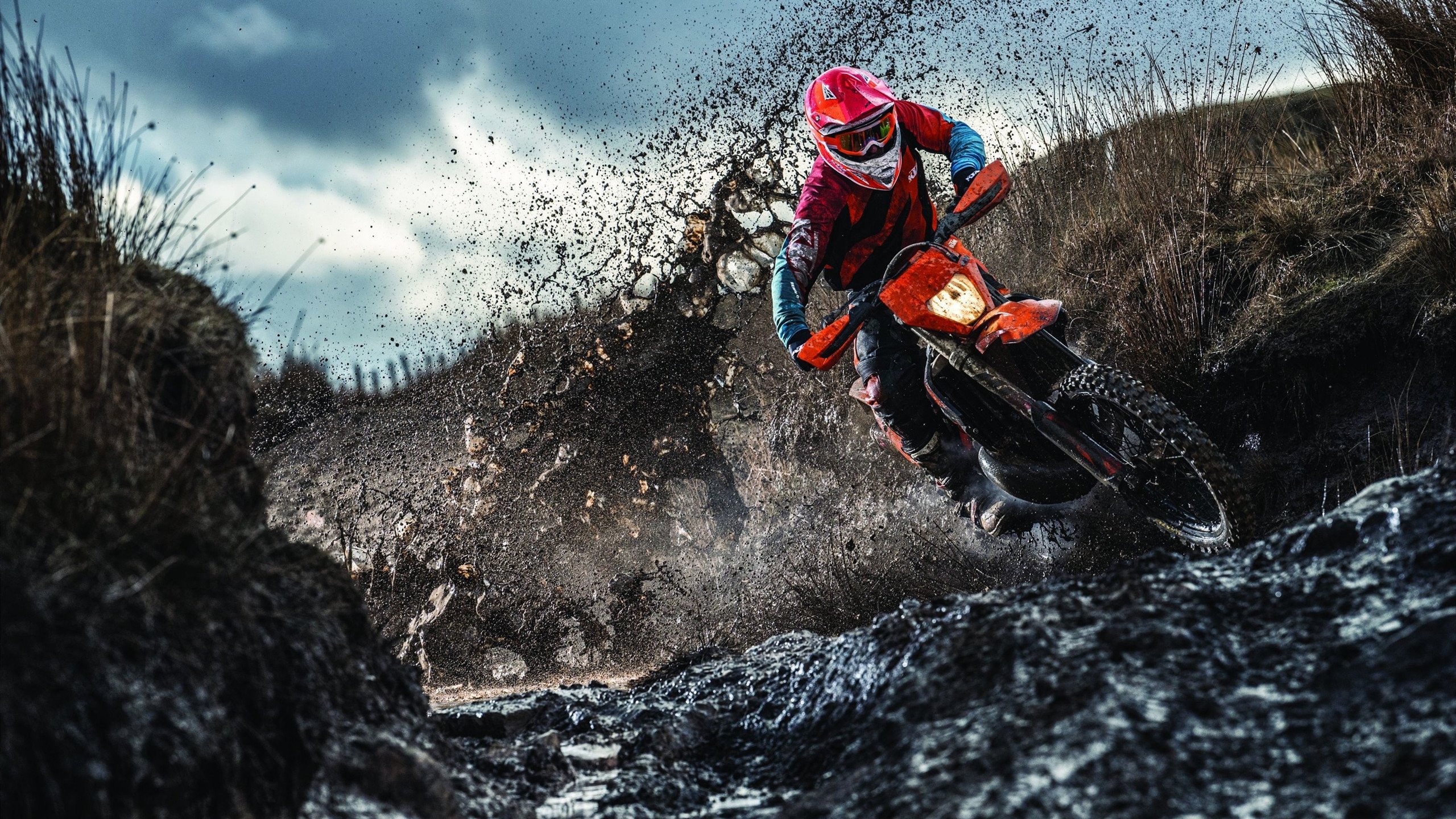 大陆杯资格赛出现黑马球队挑战传统强队,大陆联赛足球